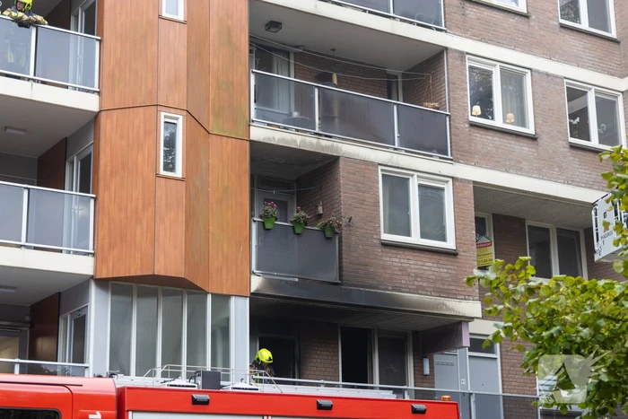 Persoon overleden bij woningbrand
