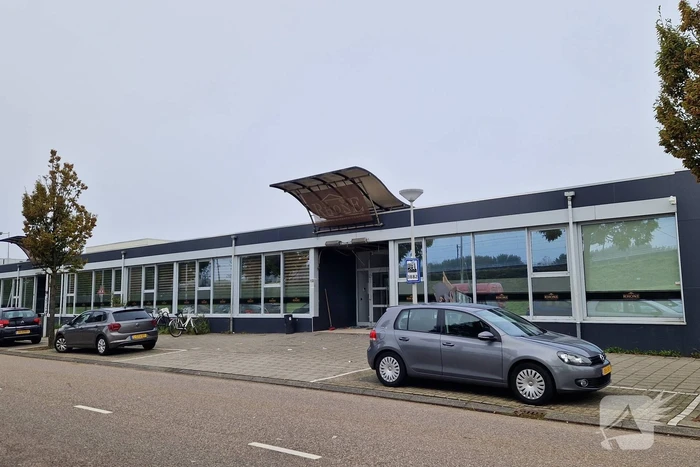 Evenementenhal beschadigd door explosie
