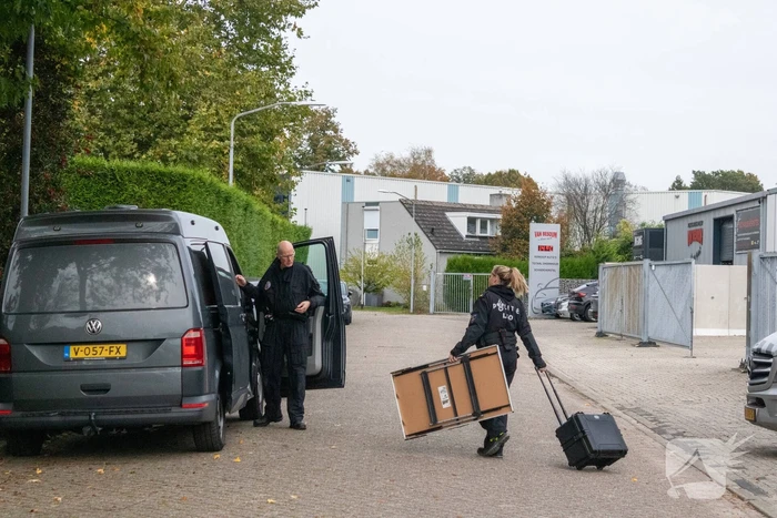 Grote hoeveelheid chemicaliën gevonden in bedrijfspand