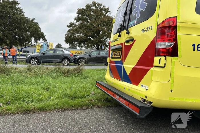 Ambulance betrokken bij kop-staartbotsing
