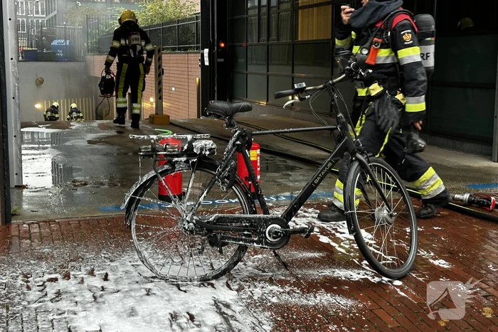 Rechtbank ontruimd vanwege brandende fiets in parkeergarage