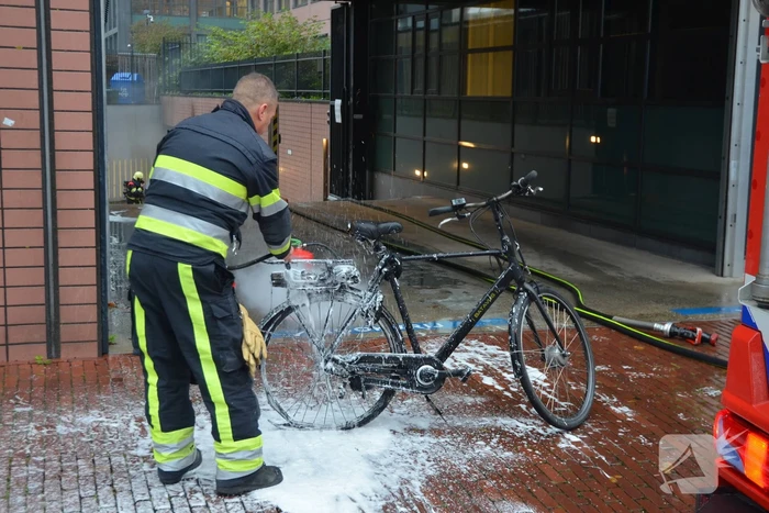 Rechtbank ontruimd vanwege brandende fiets in parkeergarage