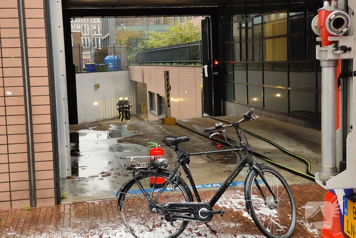 Rechtbank ontruimd vanwege brandende fiets in parkeergarage