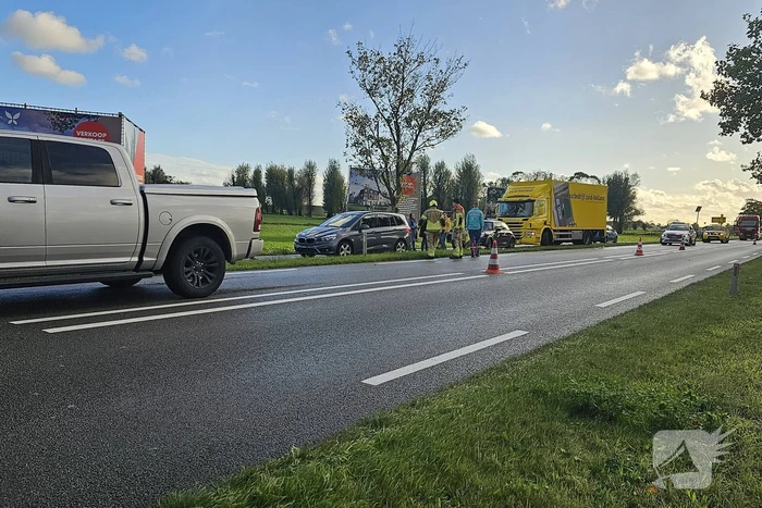 Meerdere auto's en vrachtwagen betrokken bij kettingbotsing