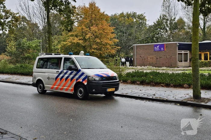 Veel politie ingezet bij melding vechtpartij op een school