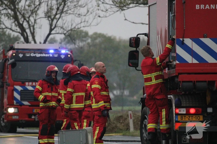 Brandende veegwagen geblust