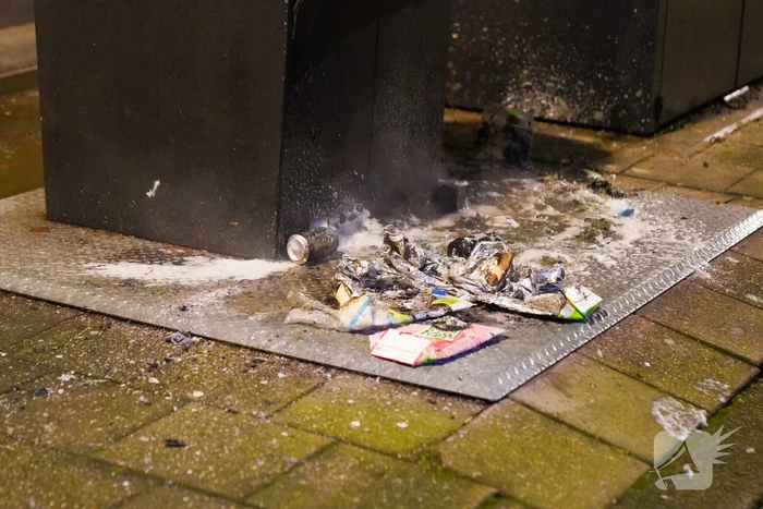 Rookontwikkeling door brand bij ondergrondse container