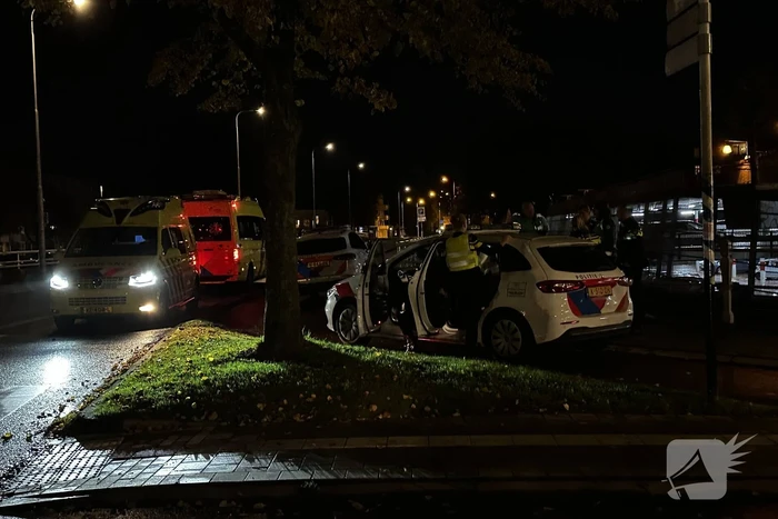 Incident achter in politieauto