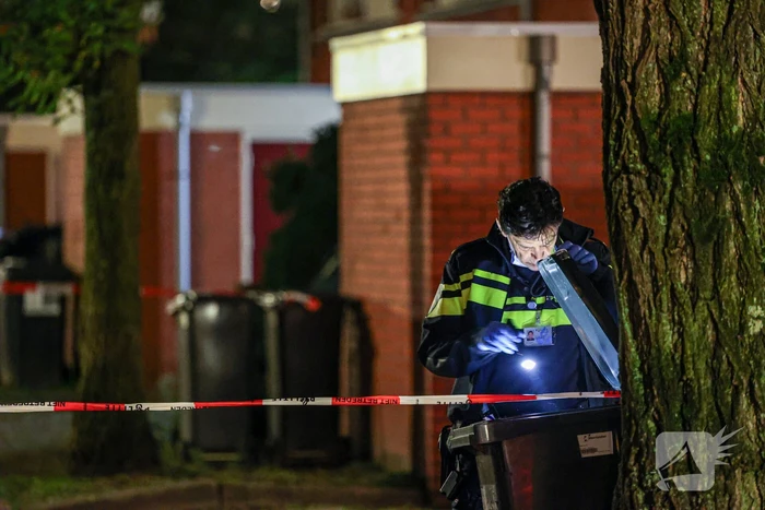 Veel schade na explosie bij woning