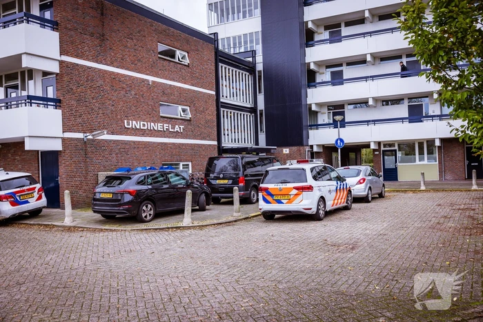 Felle brand zorgt voor veel schade in flatwoning