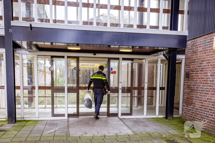 Felle brand zorgt voor veel schade in flatwoning