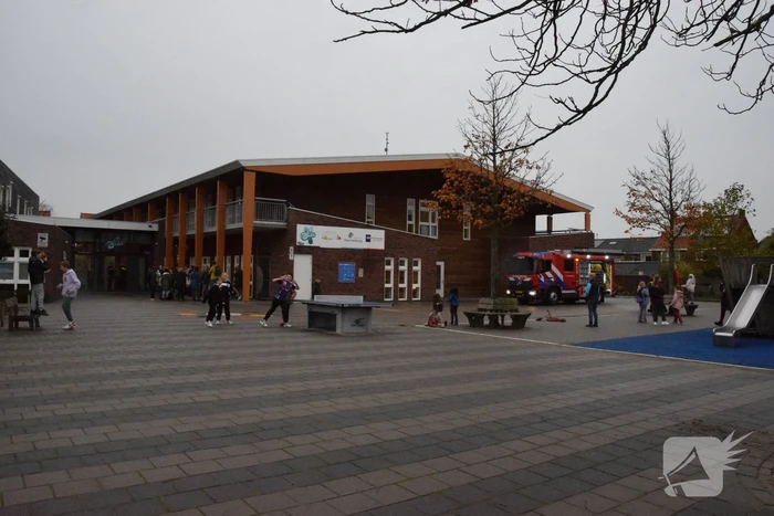 Basisschool De Zeester ontruimd vanwege brand
