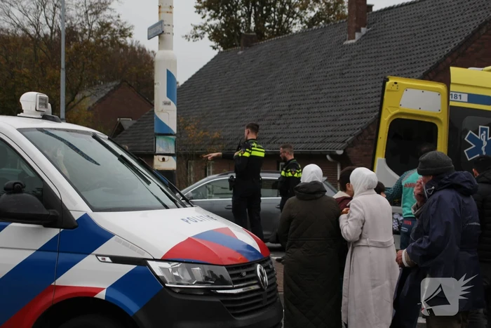 Meerdere voertuigen en scooter betrokken bij aanrijding