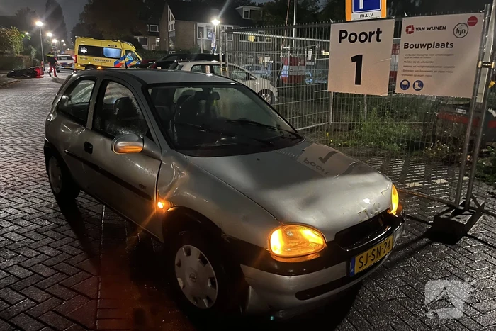 Scooterrijder en automobilist in botsing