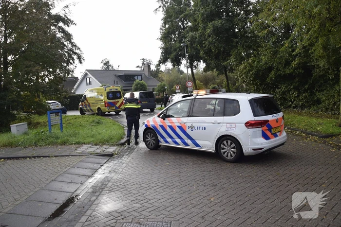 Persoon in rolstoel gewond bij aanrijding