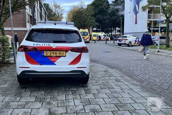 Slachtoffer met spoed naar ziekenhuis na mogelijk steekincident