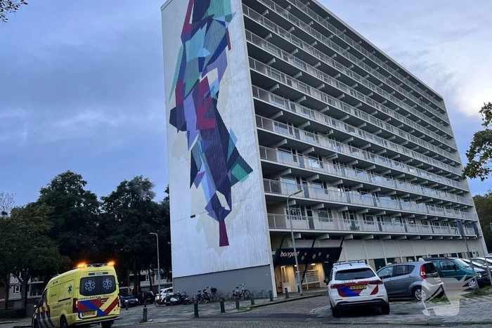 Slachtoffer met spoed naar ziekenhuis na mogelijk steekincident