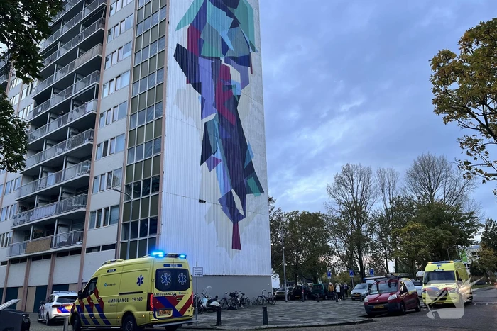 Slachtoffer met spoed naar ziekenhuis na mogelijk steekincident