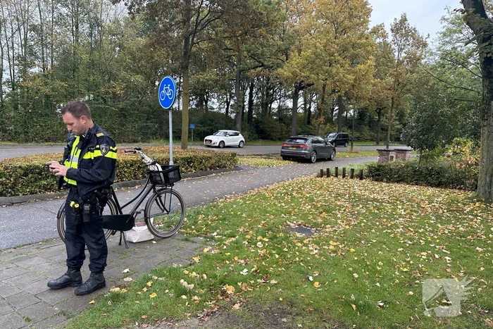 Automobilist en fietser in botsing