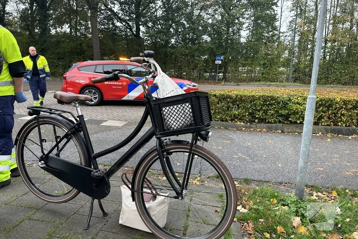 Automobilist en fietser in botsing