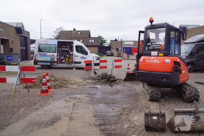 Vishandelaren getroffen door waterleidingbreuk