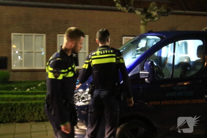 Fietser en bestelbus in botsing