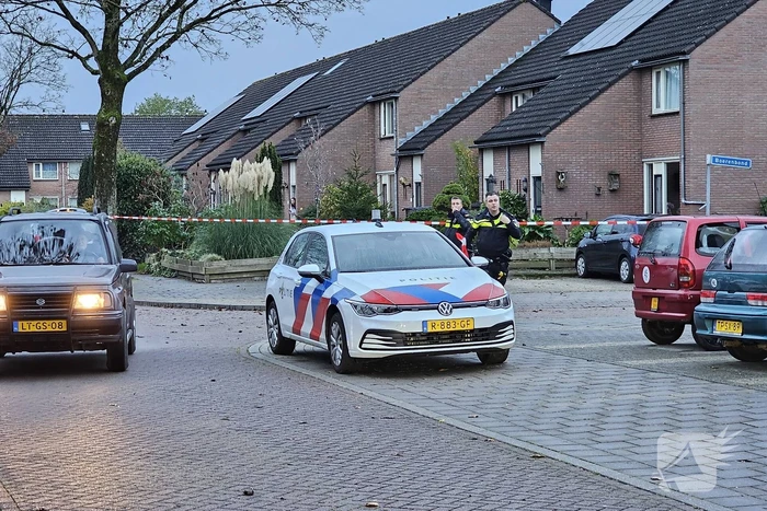 Wijk afgezet vanwege politieactie, explosieven opruimingsdienst opgeroepen