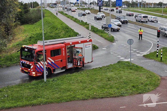 Omgevallen boom verspert weg