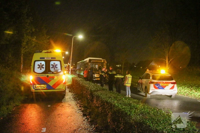 Ravage na botsing tussen lijnbus en tractor