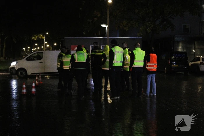 Politie en Douane houden verkeerscontrole
