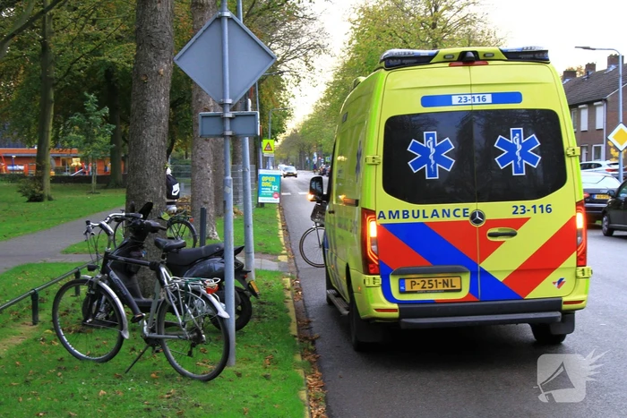 Scooterrijder gecontroleerd na val