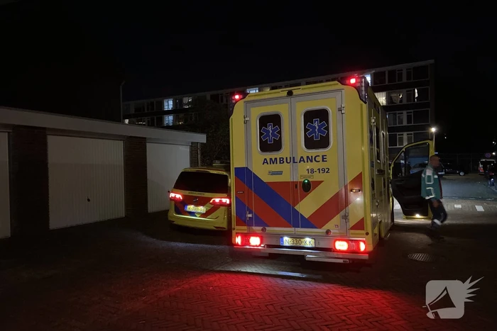 Onderzoek naar mogelijk steekincident, persoon aangehouden door politie