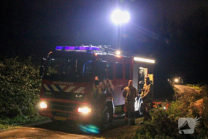 Personenauto volledig uitgebrand