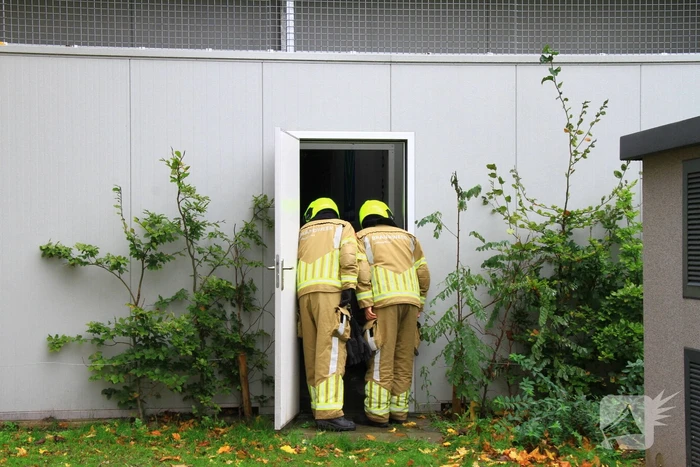 Brandweer verricht onderzoek naar lucht van propaangas