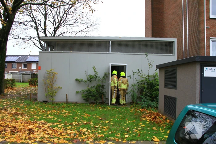 Brandweer verricht onderzoek naar lucht van propaangas