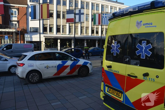 Twee voertuigen botsen op elkaar