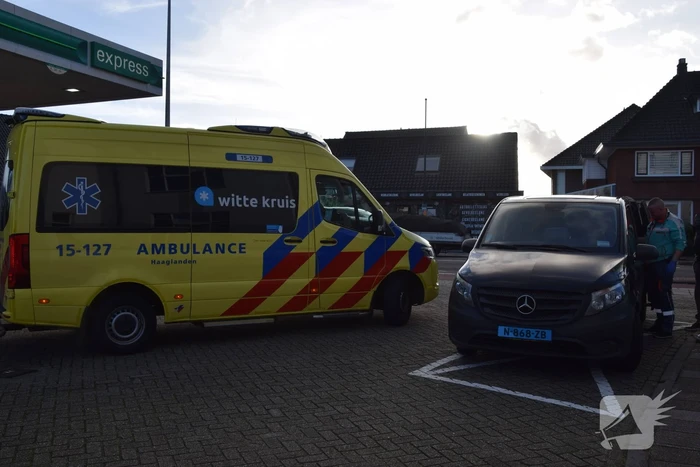 Persoon geschept door taxibus