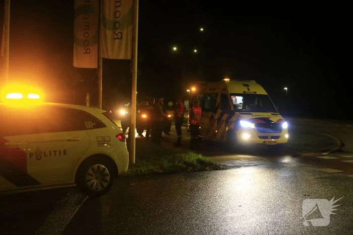 Gewonde nadat auto op boom botst