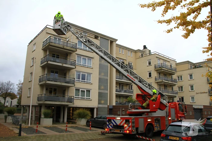 Onderzoek naar mogelijke brand in appartementencomplex