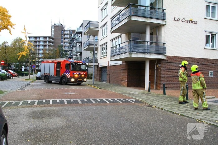 Onderzoek naar mogelijke brand in appartementencomplex