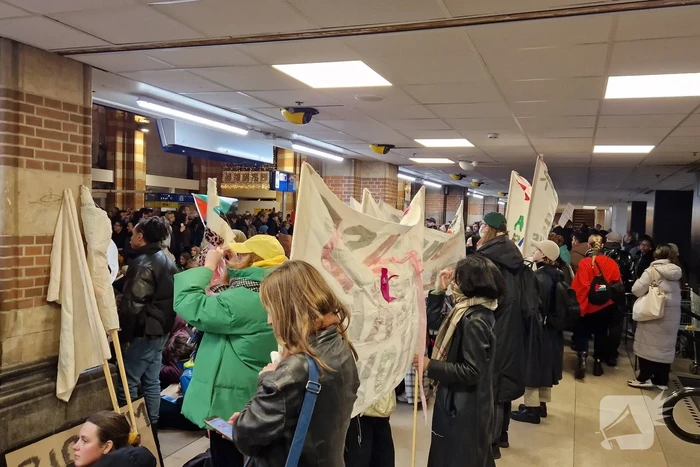 Grote opkomst demonstratie Centraal Station