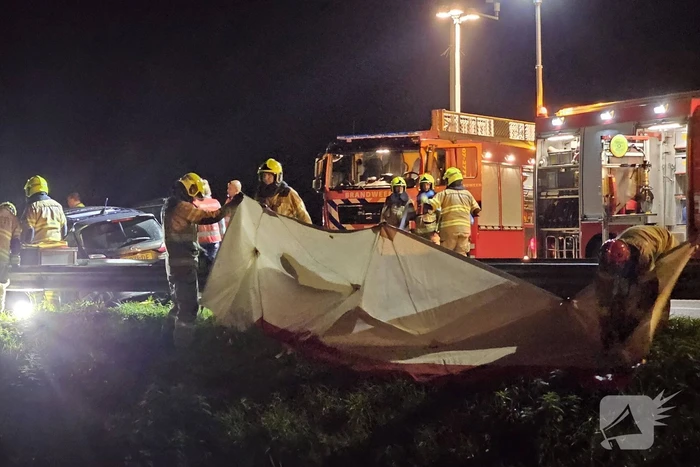 Dodelijk ongeval met meerdere voertuigen, twee aanhoudingen voor rijden onder invloed
