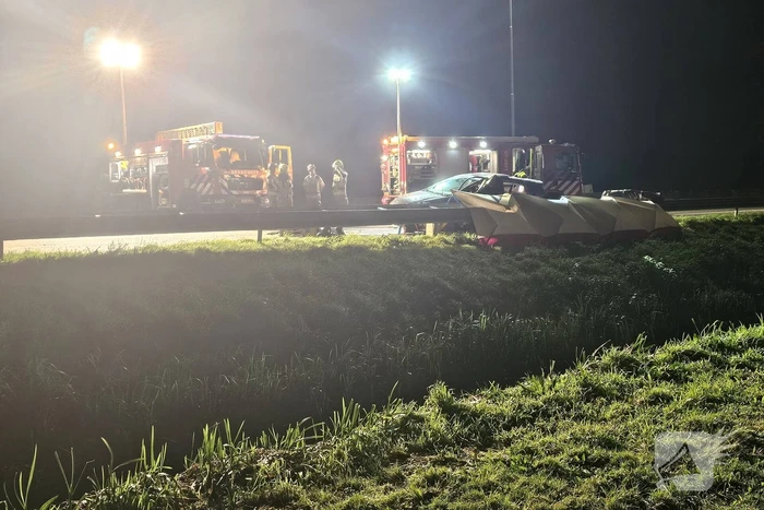 Dodelijk ongeval met meerdere voertuigen, twee aanhoudingen voor rijden onder invloed