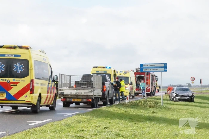 Gewonden bij ongeval tussen twee auto's