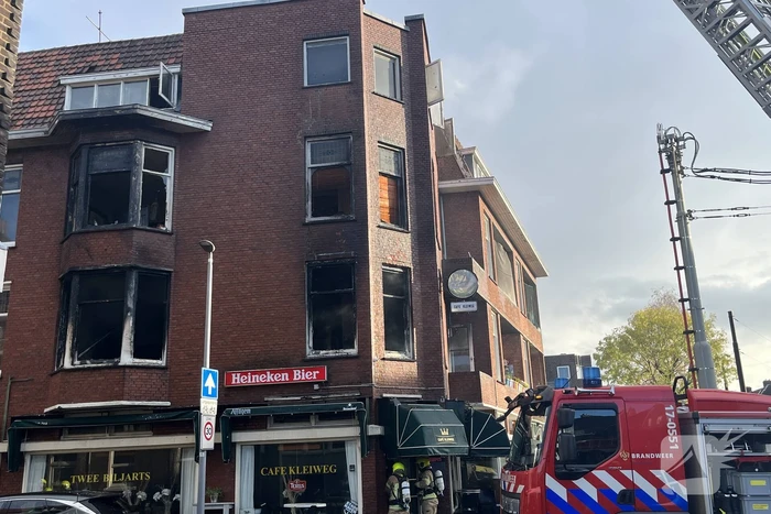 Grote uitslaande brand in appartementencomplex
