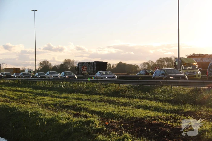 Forse vertraging op snelweg door aanrijding