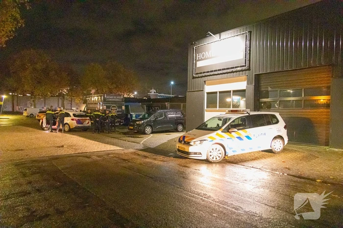 Onderzoek naar overval op meubelzaak
