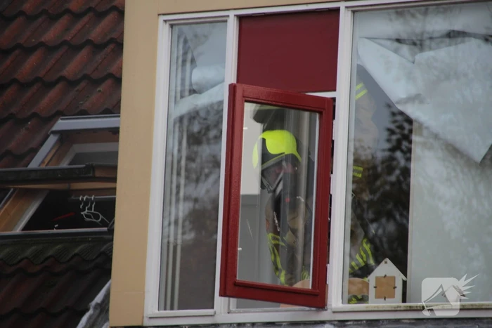 Hevige brand in keuken van woning