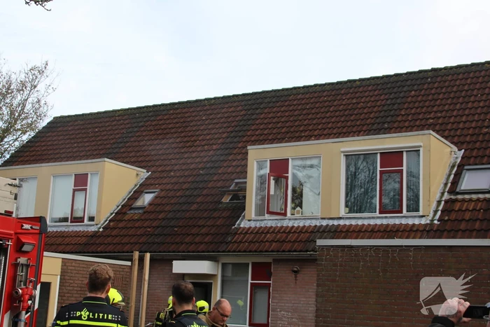 Hevige brand in keuken van woning