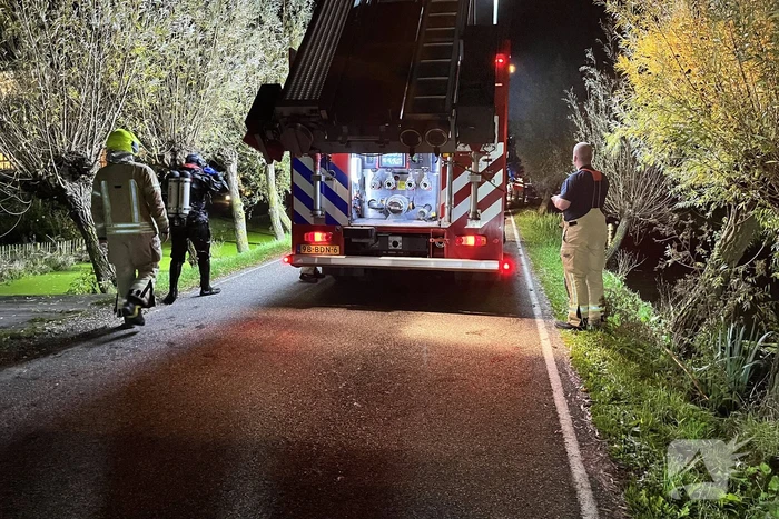 Uber belandt in water na ongeval